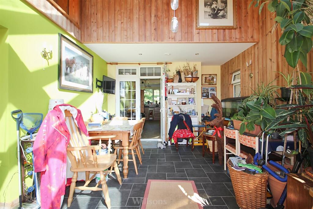 Sun Room/Diner