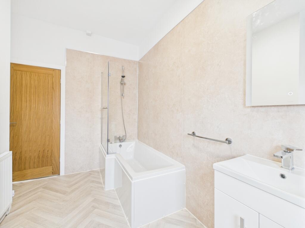 CAM04634G0-PR0047-STILL013