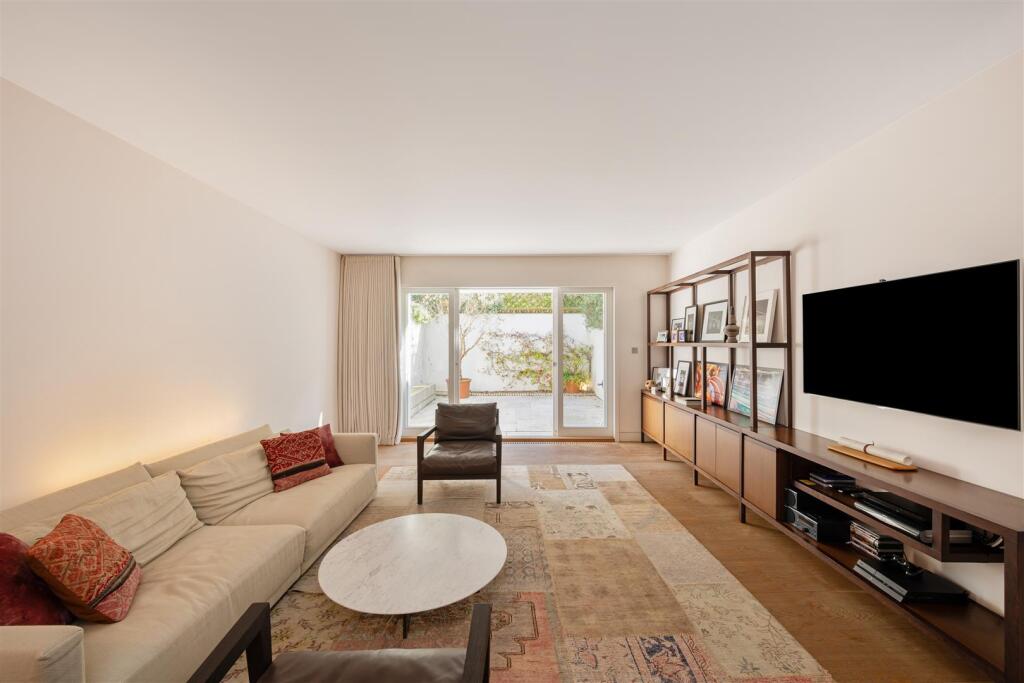 9 Chester Row Hi-1.jpg