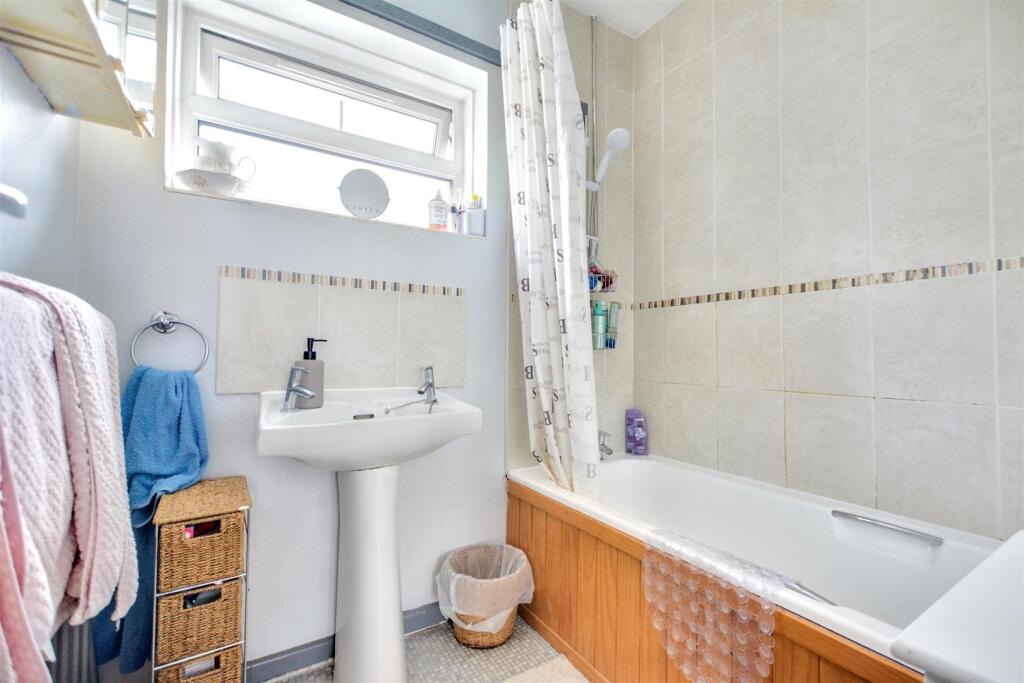 Bathroom.jpeg