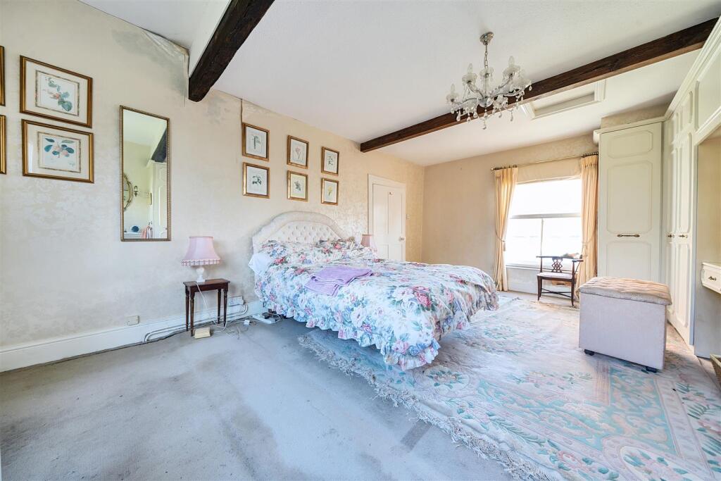 Danesfield, Rothersthorpe