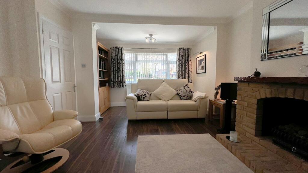 4th Photo of Lounge