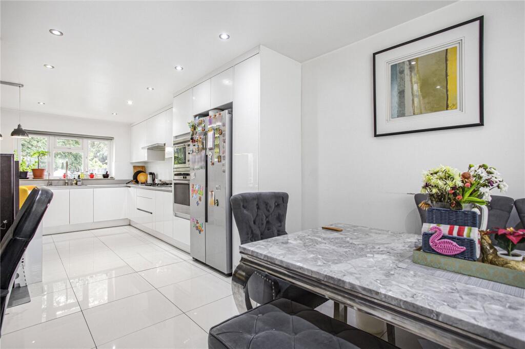 Kitchen/Dining