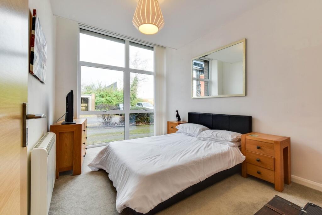 Bedroom1_1_2