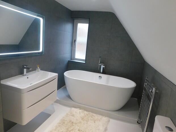 4 Thrapston Road Bathroom