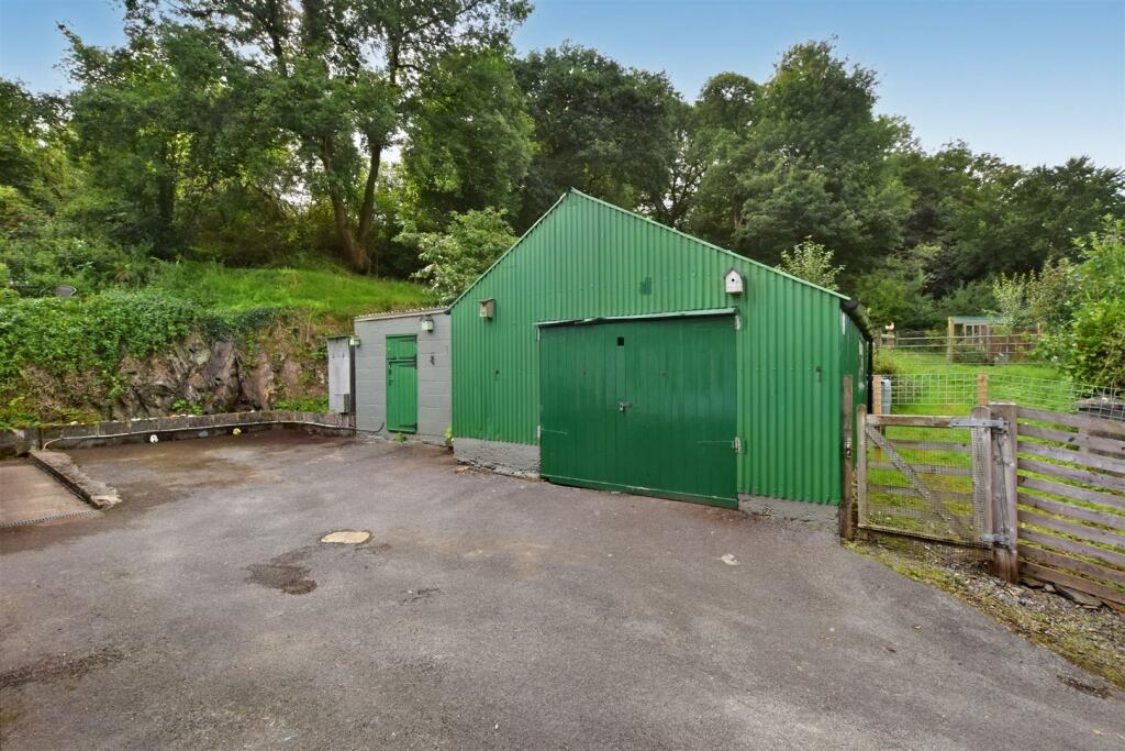 Carpark / Workshop / Garage