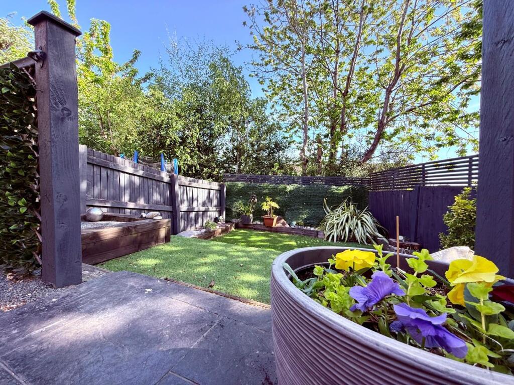 GARDEN.jpg