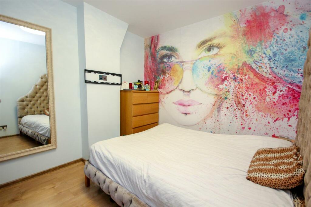 Master Bedroom.jpg