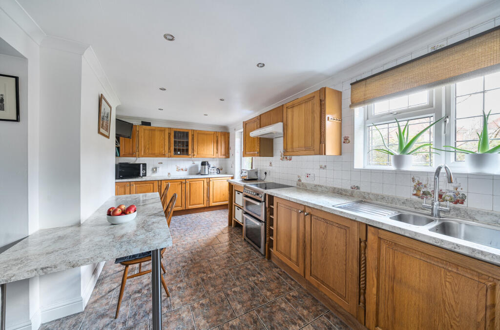 1389222-33-693af2...