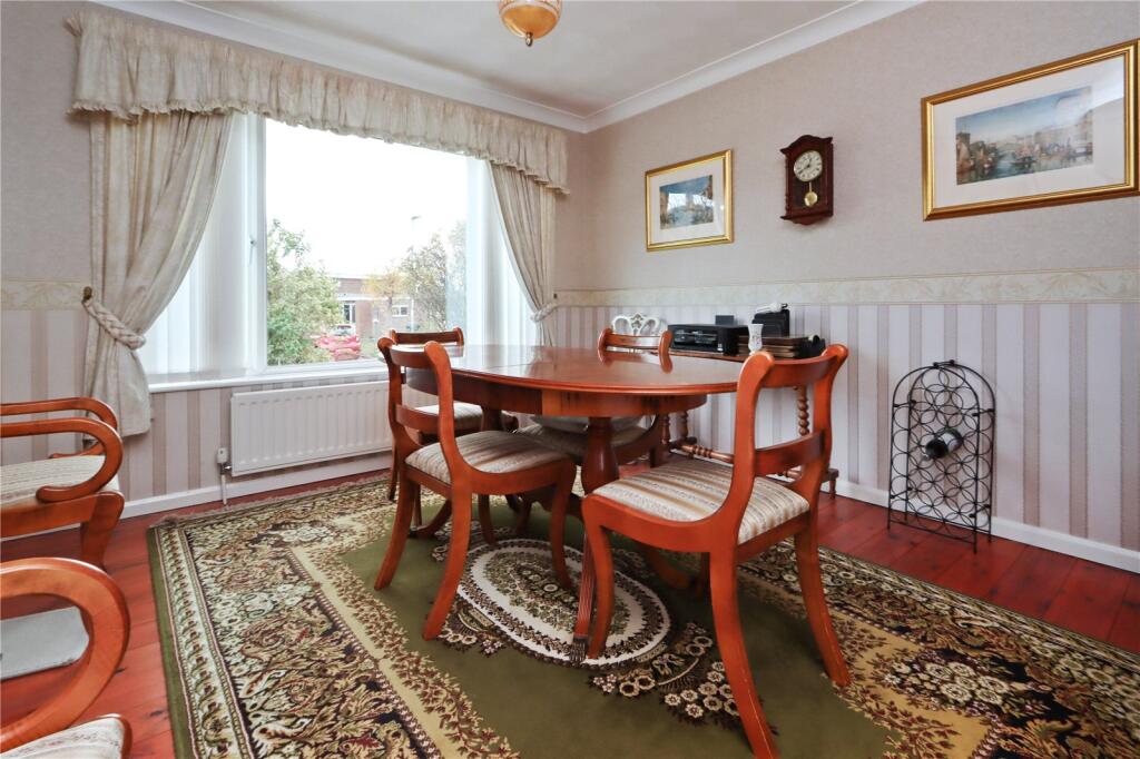 Dining Room Pic 1