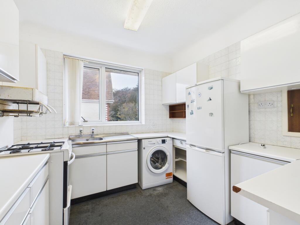 CAM02386G0-PR0148-STILL002