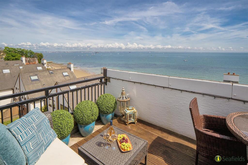 Balcony &amp; View