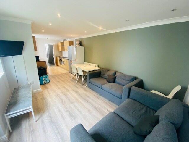 5 Bedroom Student Accommodation.