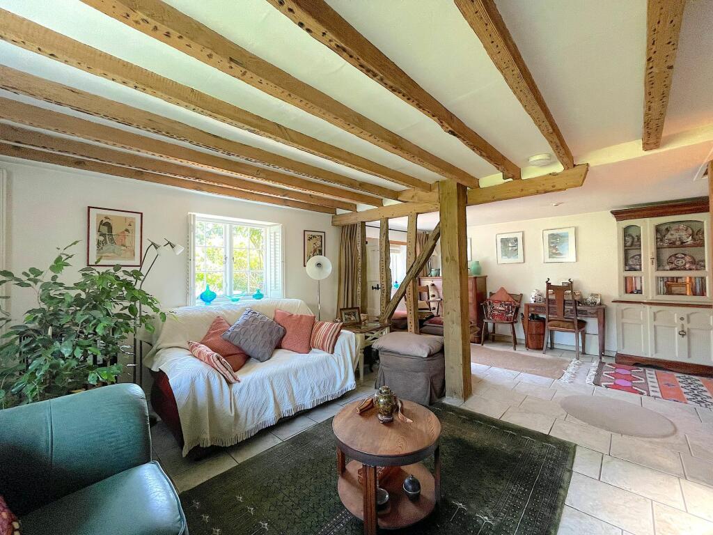 Living Room (3)