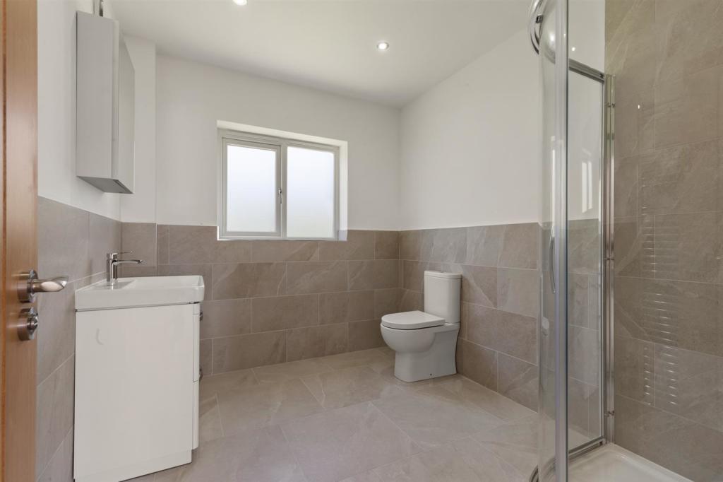 8 Ashmoor Gardens WWP - Final Edits-21.jpg