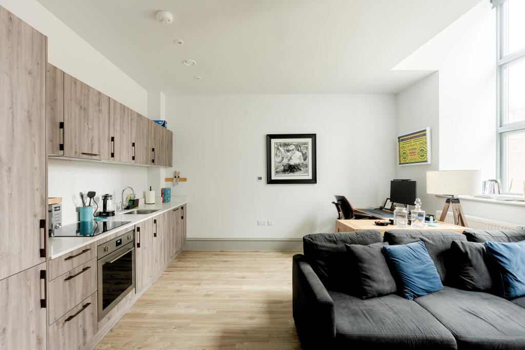 Photo 3