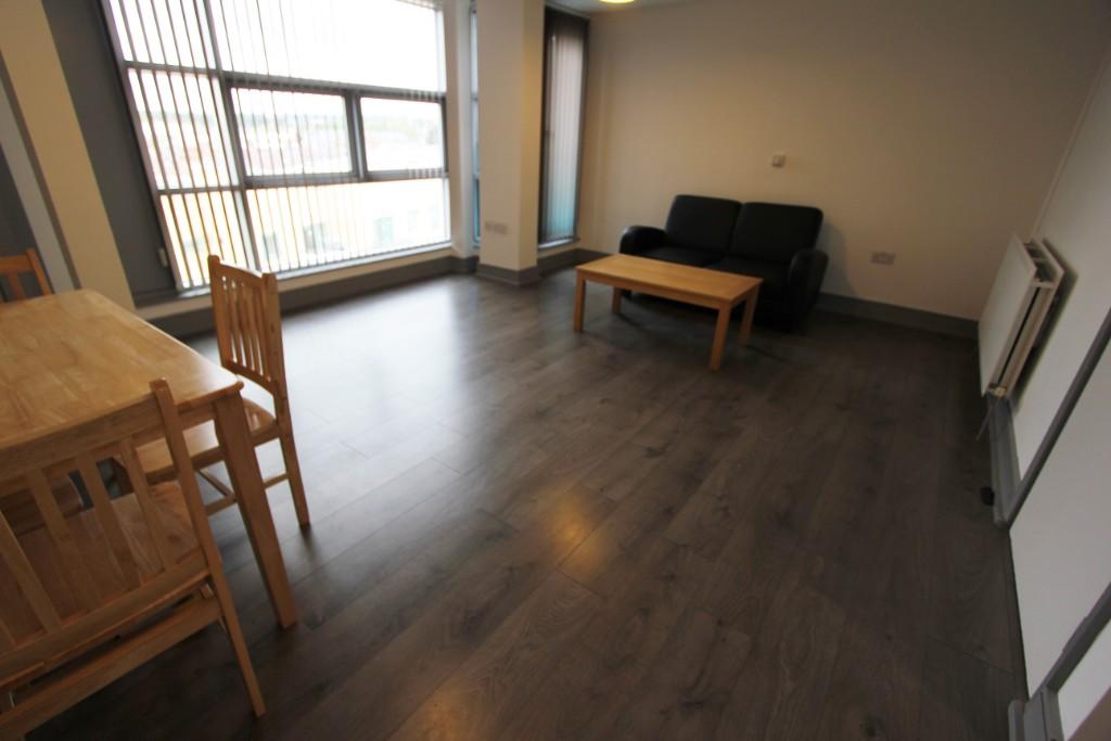 Living Room / Dining