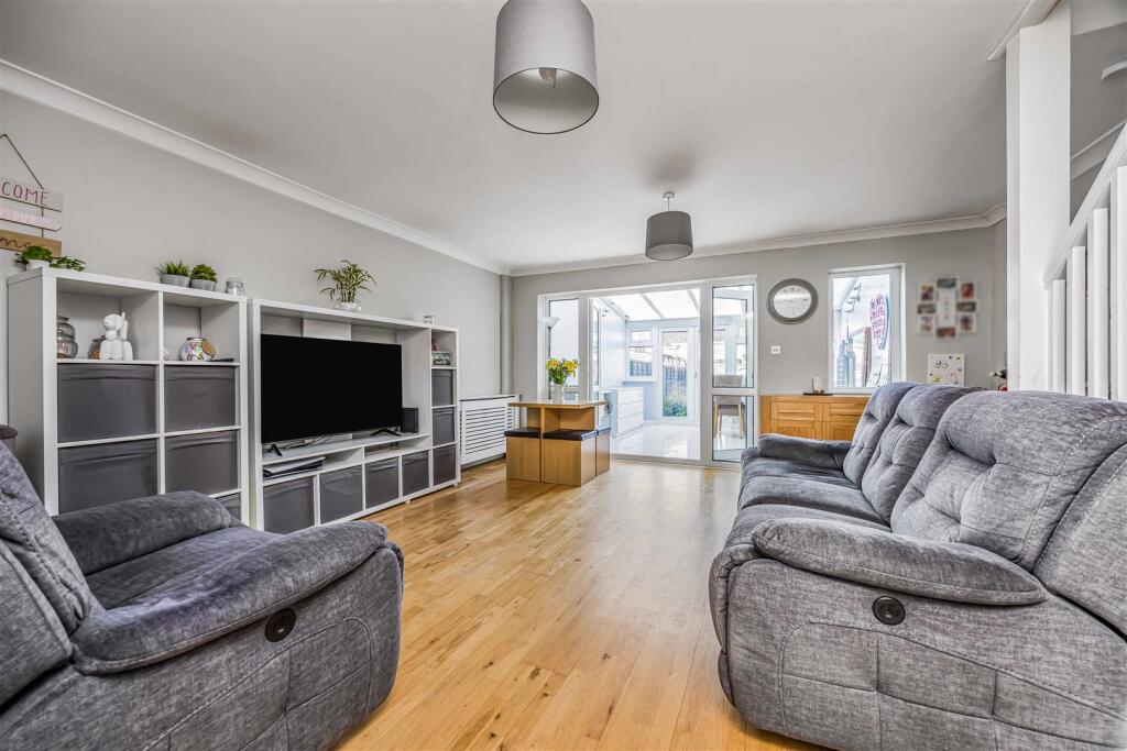 3 Lime Grove, Paulsgrove-Small-PorticoMarketing-Ne