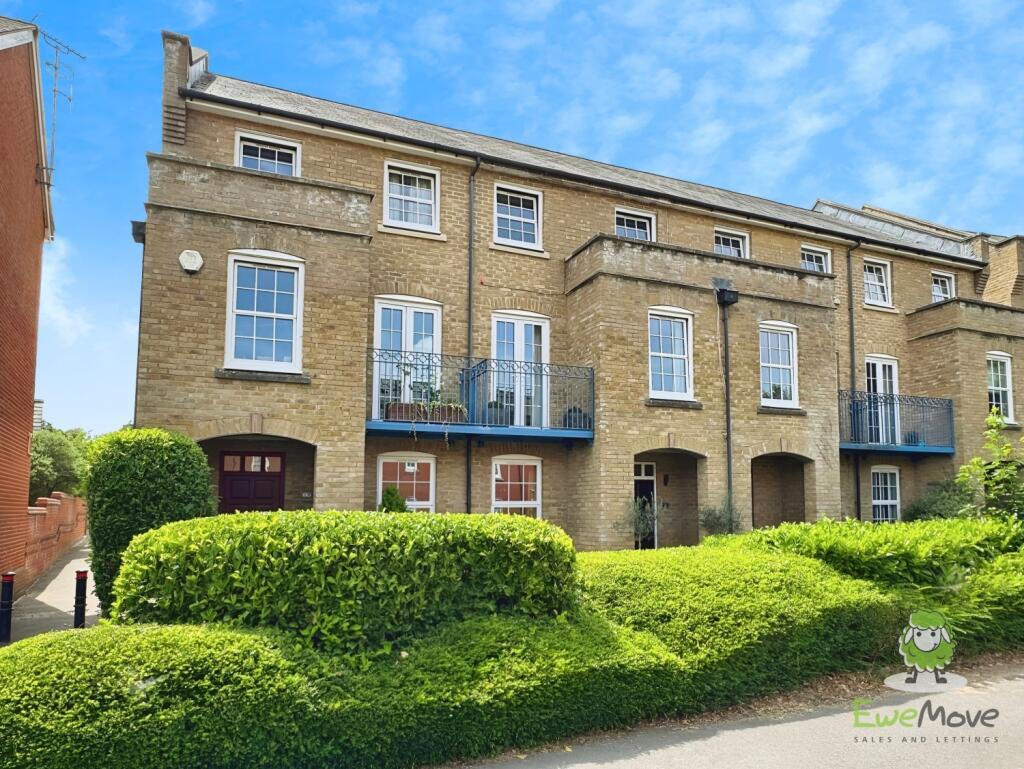 EweMove Basingstoke Estate Agents 21 Gaiger Avenue