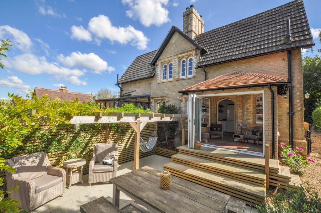 Summer Pic provided by owner.jpg