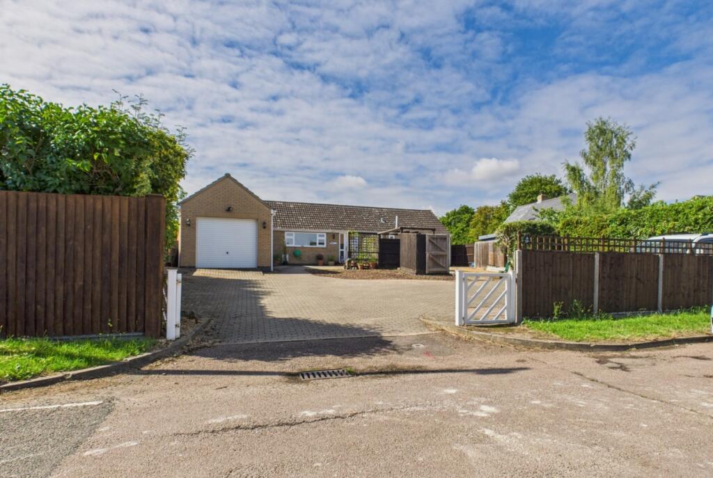 CAM02545G0-PR0455-STILL010