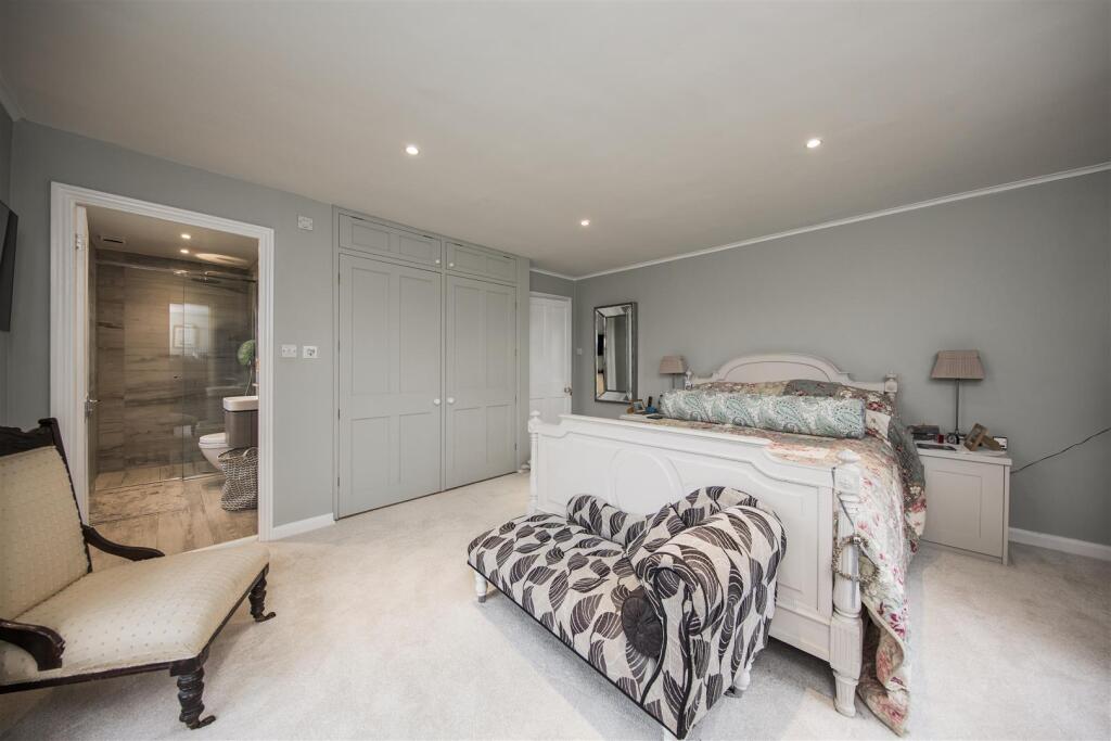 Principal Bedroom