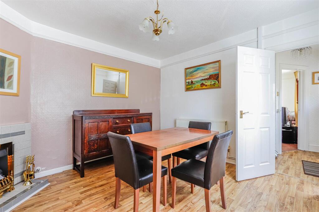 Caradoc Avenue_-9.jpg