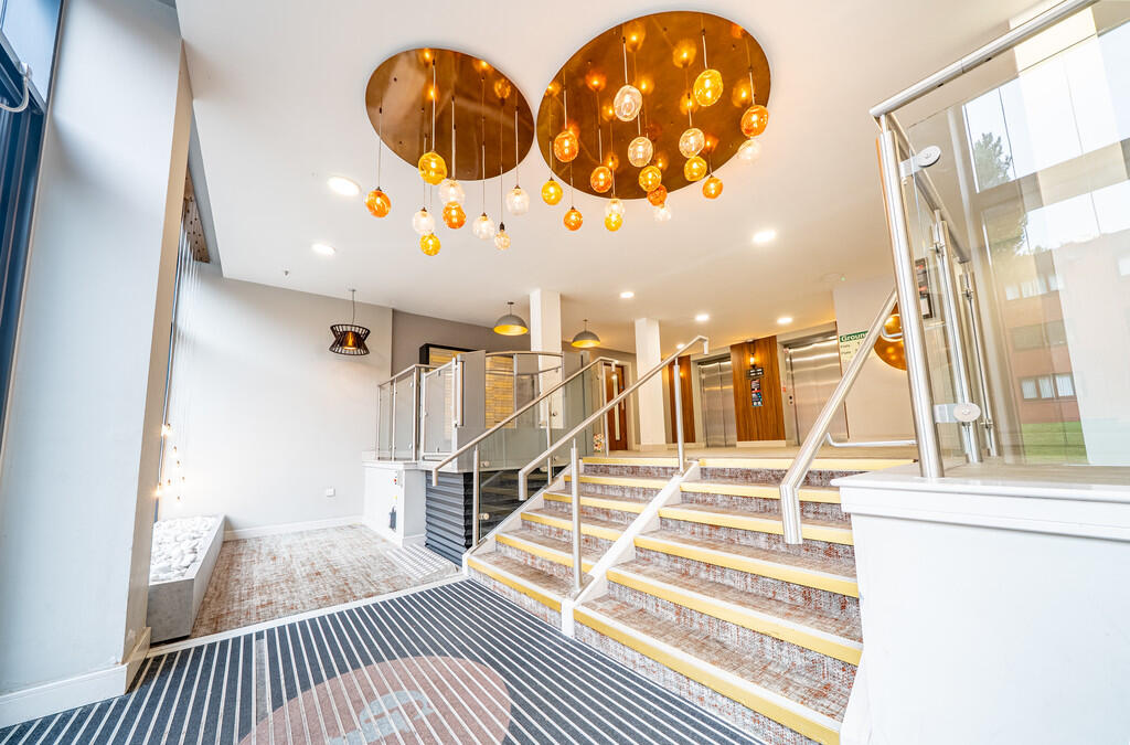 Granville Lofts00...