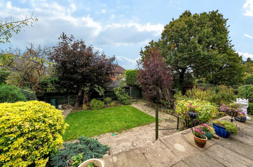 1364324-4-68e7c75d5bace