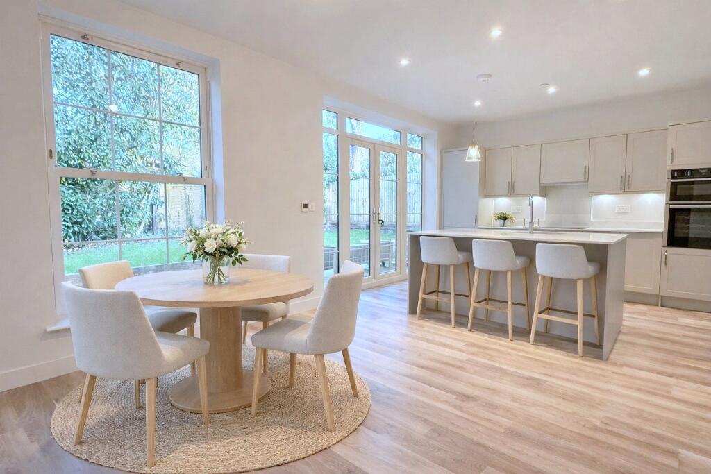 3 bedroom Detached for sale