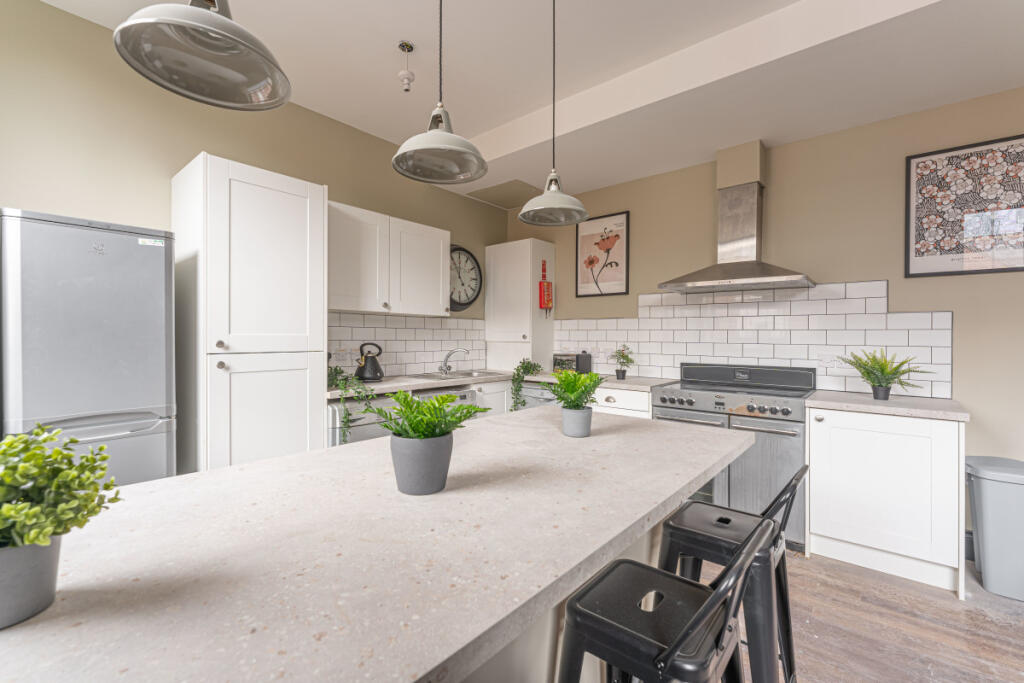 The Hosiery Factory Flat F Kitchen 1