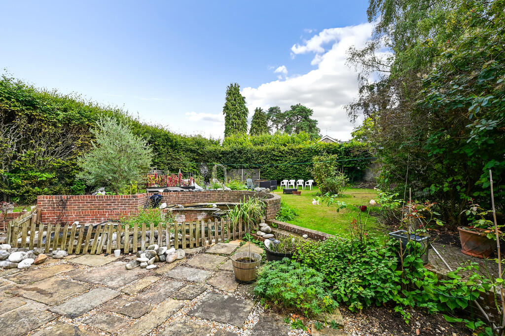 Freshwood House (...