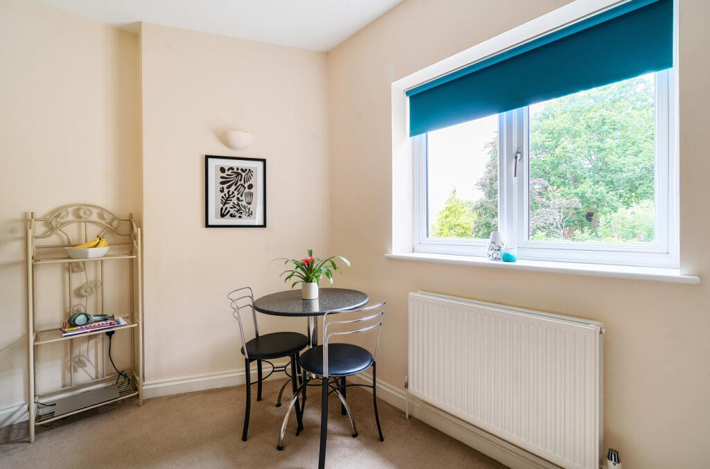 1332828-1-689075f...