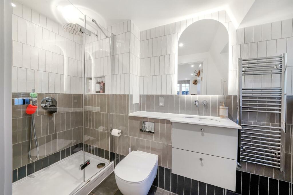 23 Garland Court, Lisgar Terrace - SnJ54U59RuzYVYv