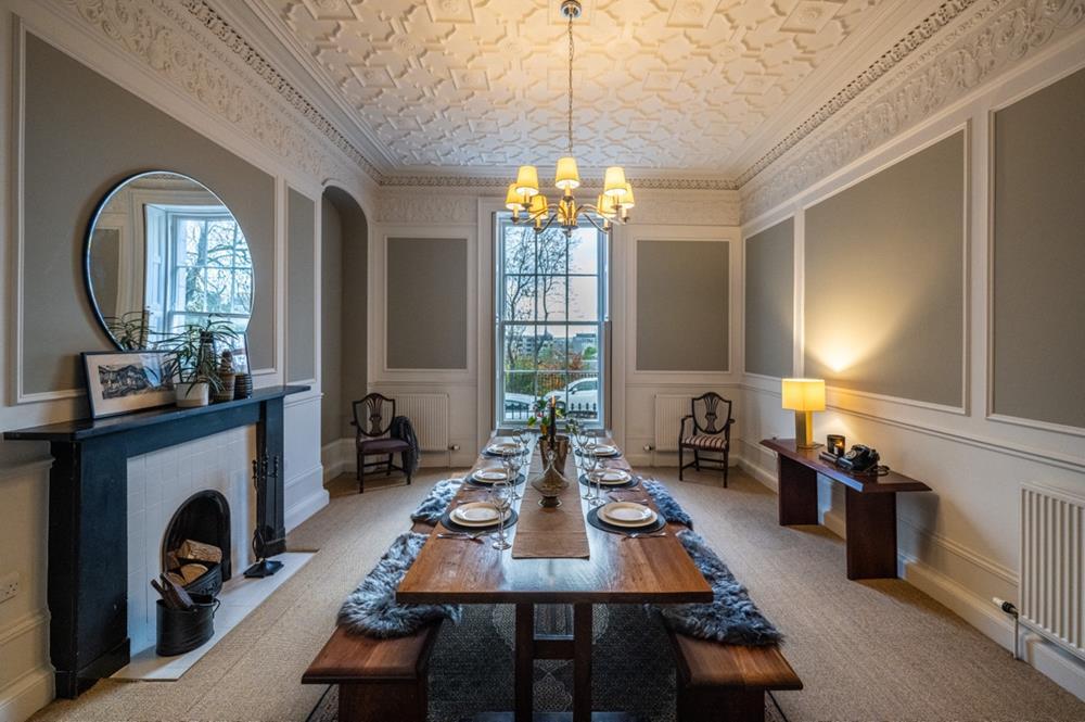 Dining Room photograph 2