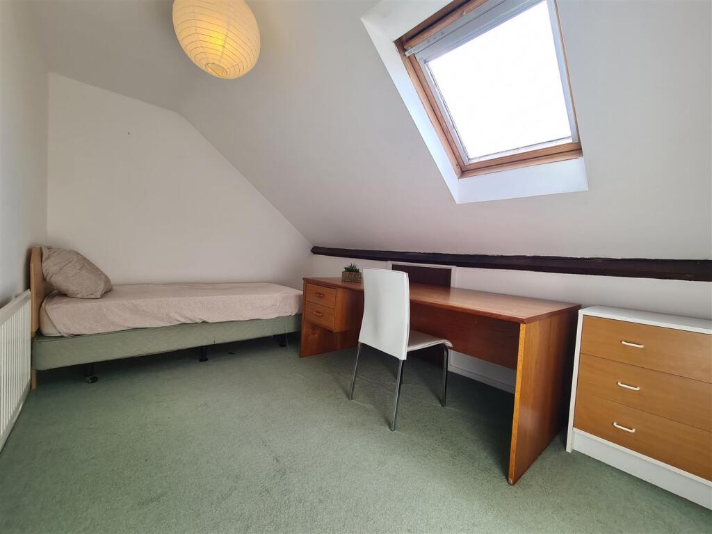 Bedroom 5