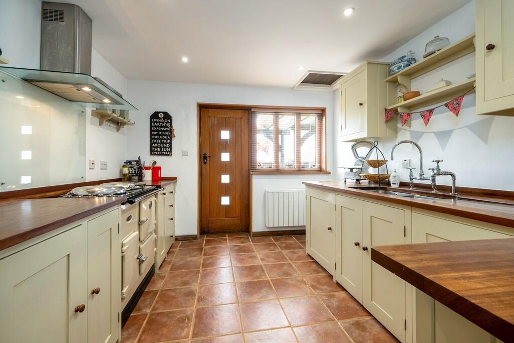 1440pxReads Hall-...