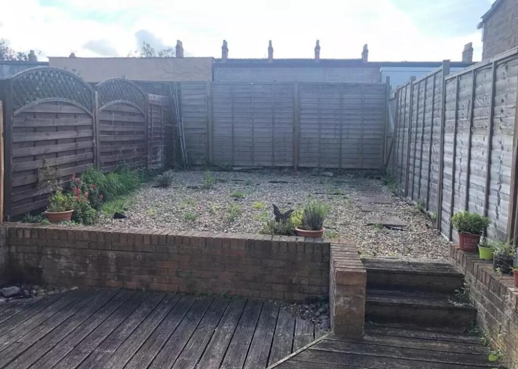 Garden T202504141528.jpg