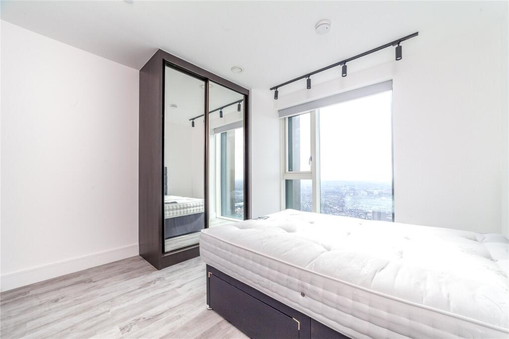 En-suite bedroom