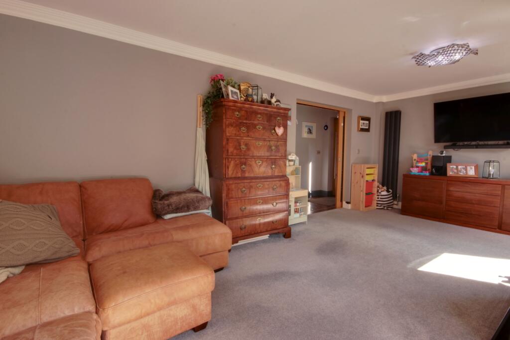 1 Lounge B