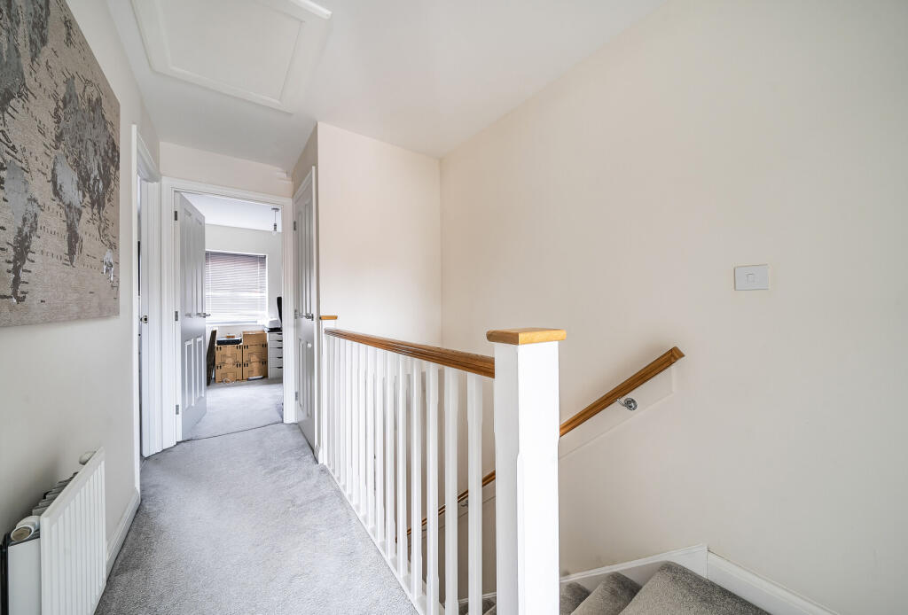 1296405-29-682ccb...