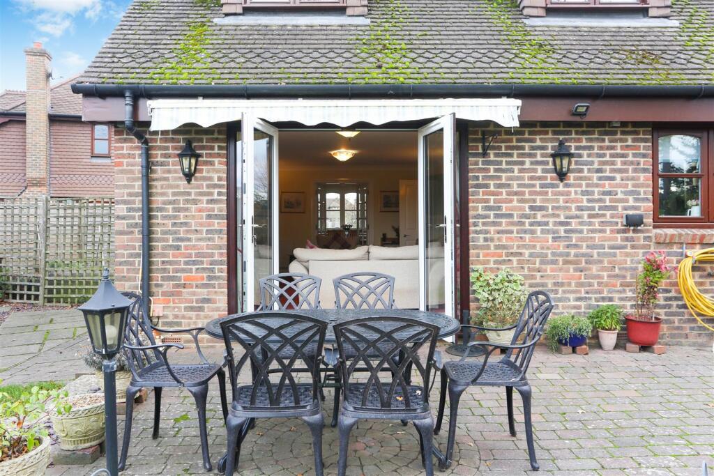 1577763541 -  Rye Field -5.jpg