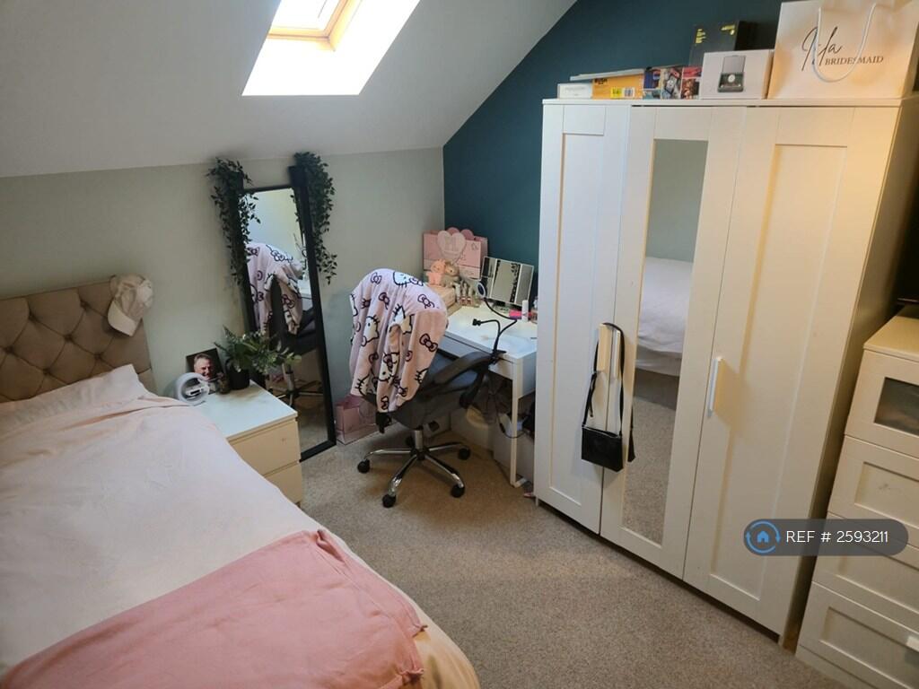 Large Back Bedroom