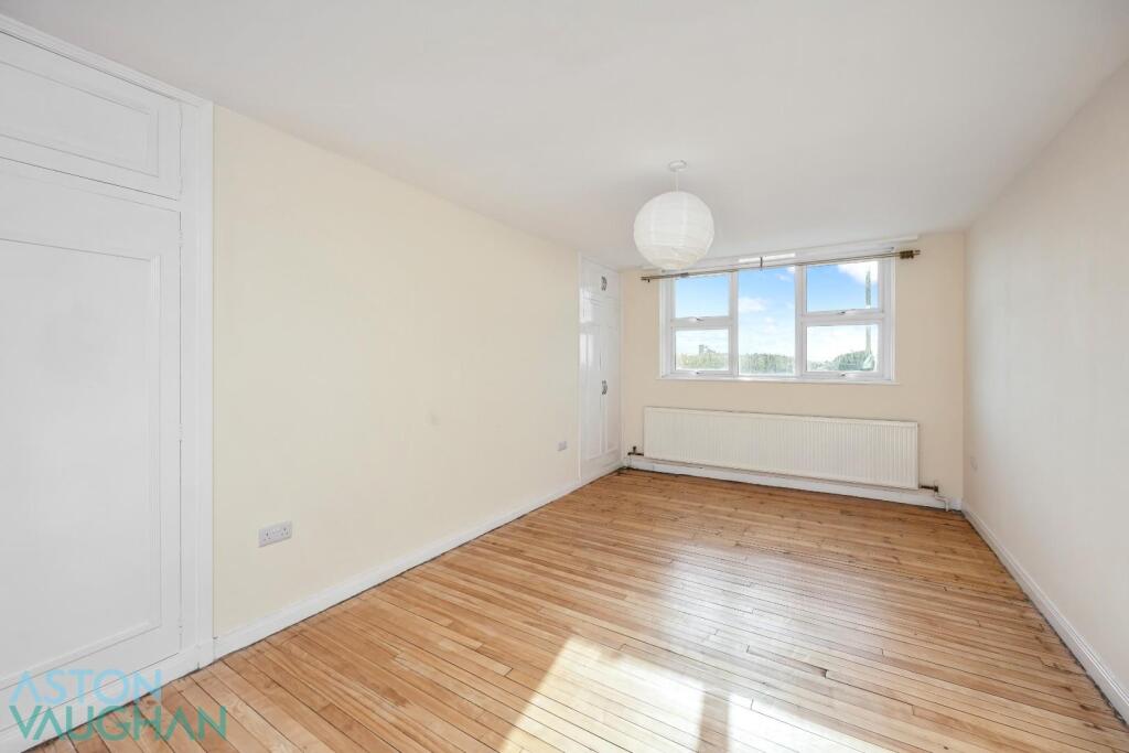 Marine Gate, R4-007.jpg