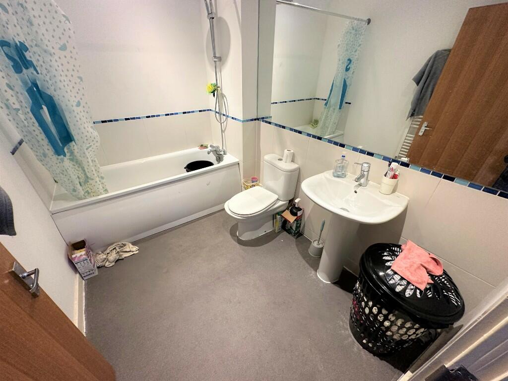 FITTED BATHROOM