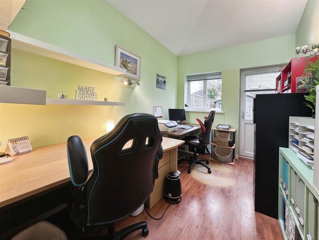 18d957f4-image_picker_552AF305-1E5E-4375-8089-5B36