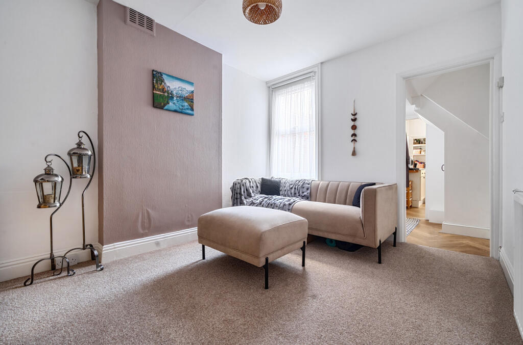 1381286-8-691b298...