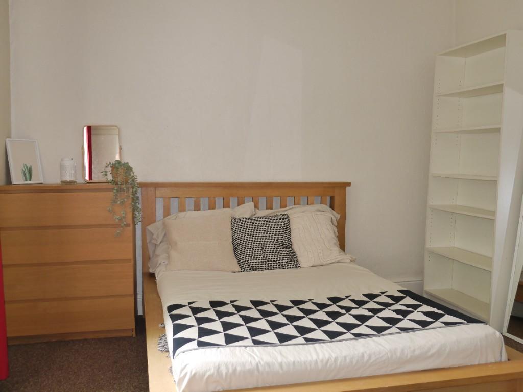 1st floor front