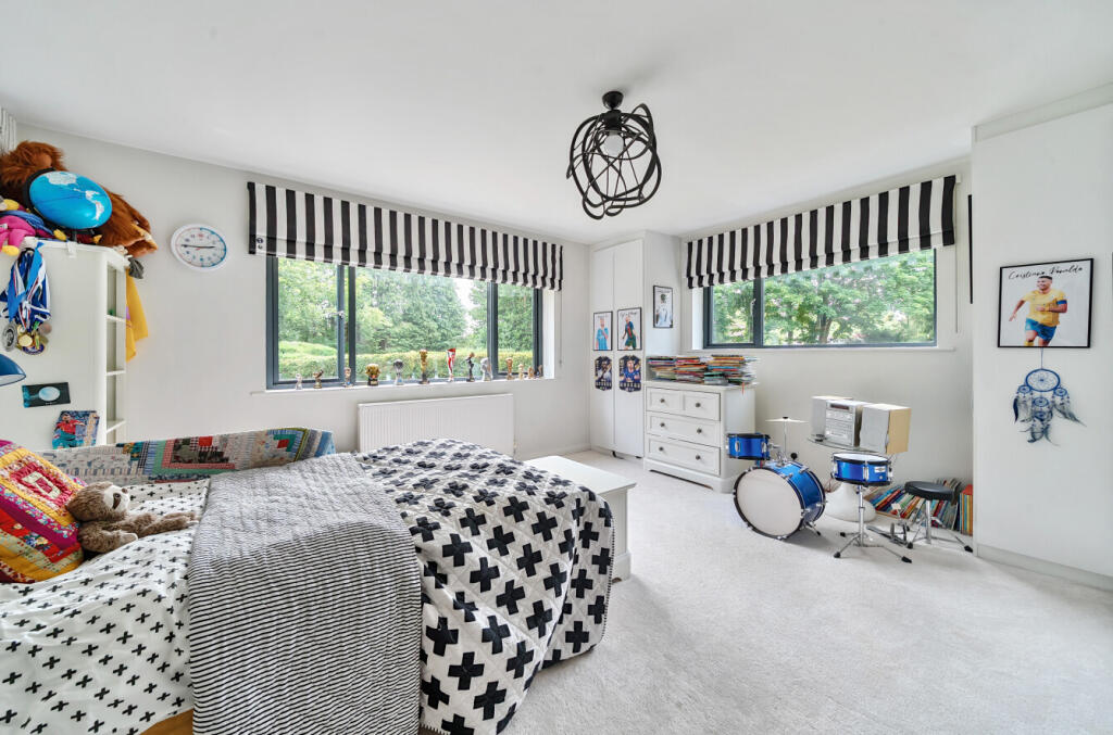 1310935-24-685c45...