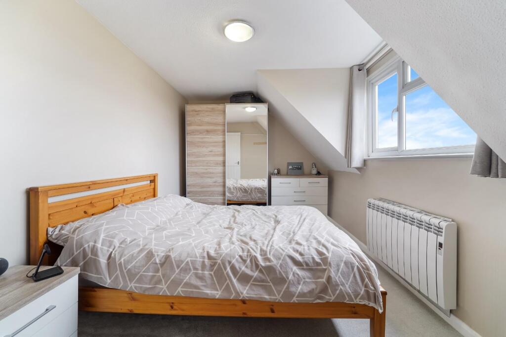 PACKHAM COURT (16).jpg